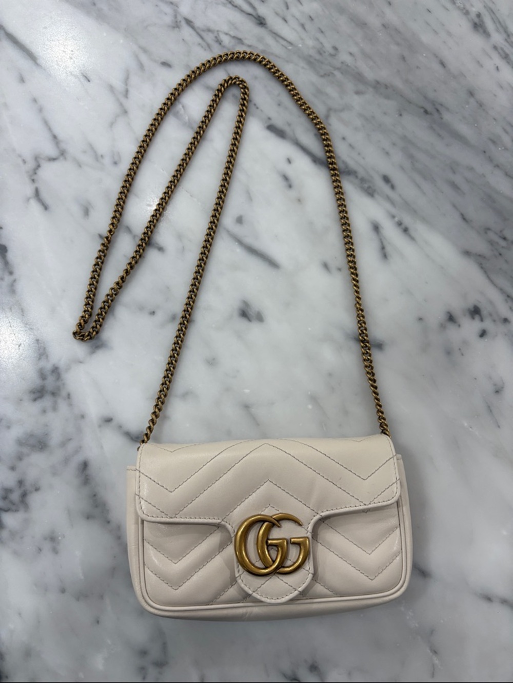 Gucci mini marmont  Bag in Cream with Gold Hardware